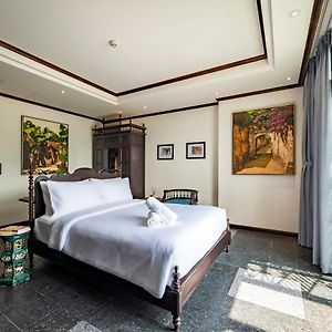 Executive King Room